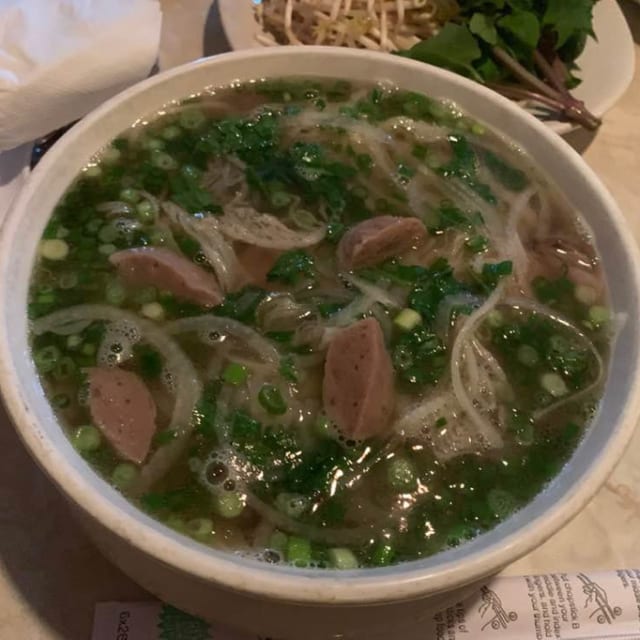 P1. Phở Đặc Biệt / Pho Deluxe.
