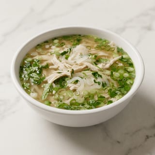 P7. Phở Gà / Chicken Phở